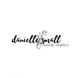 Danielle Small logo 300x300
